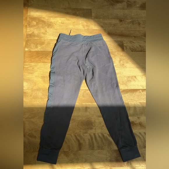 lululemon get going jogger 28.5” size 4 - Picture 5 of 7